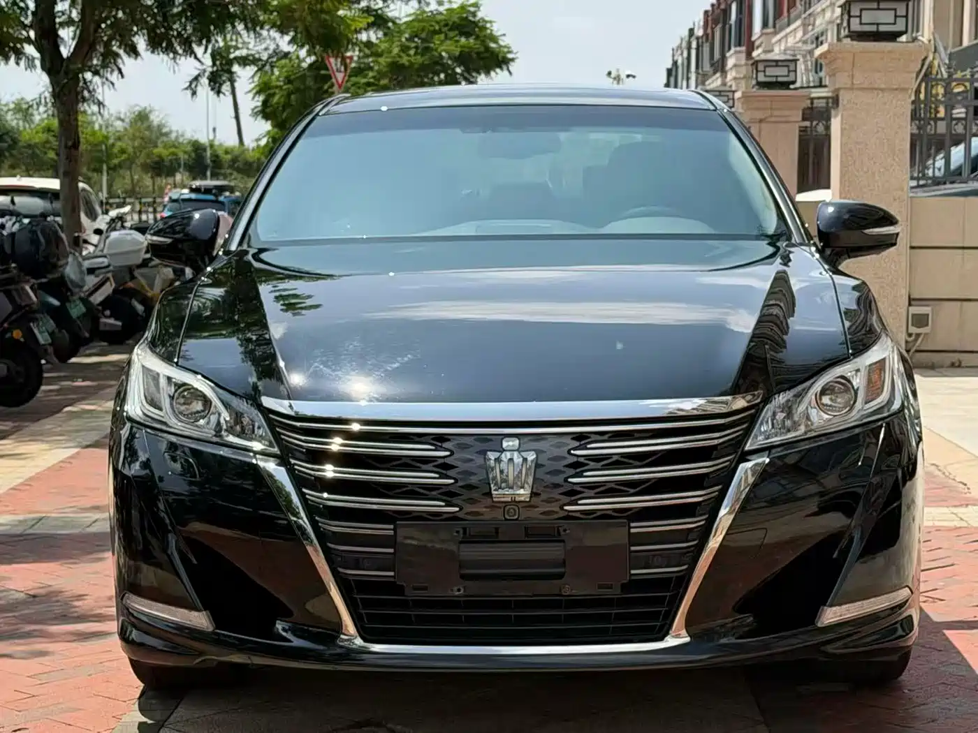Toyota Crown 2018 2.0T Sport Edition фото 2