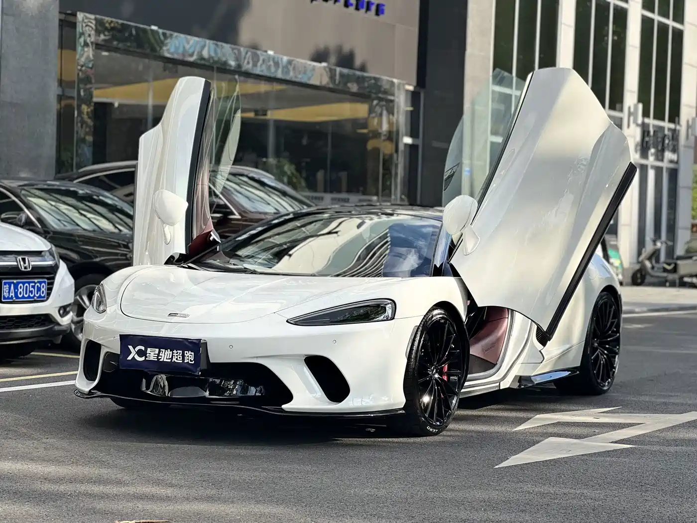 McLaren GT 2023 2023 4.0T Standard Model