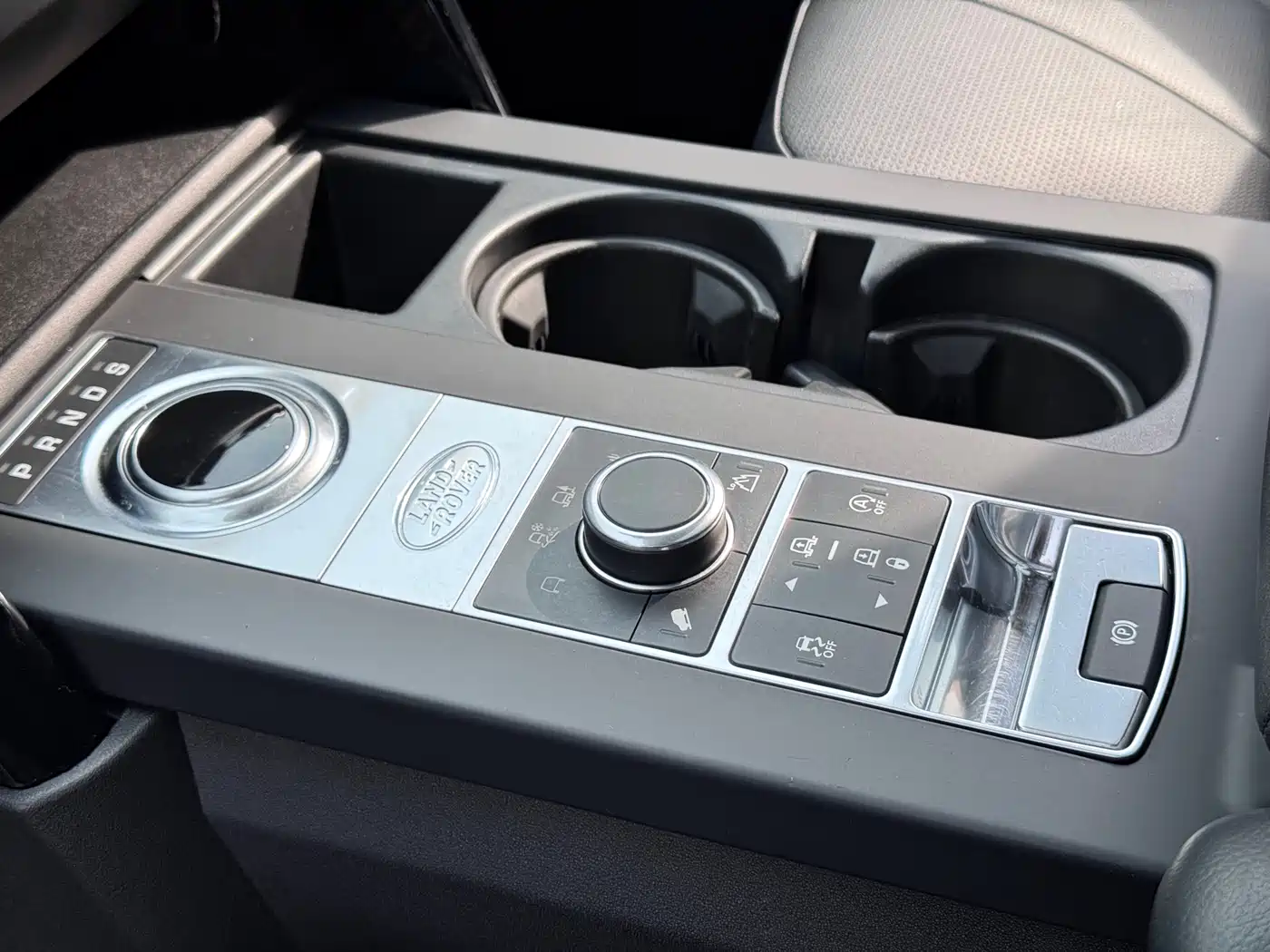 Land Rover Discovery 2020 3.0 SC V6 SE фото 9