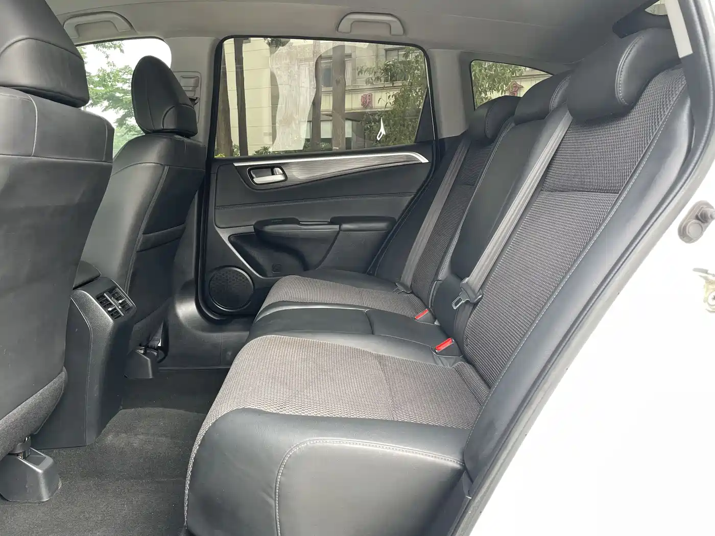 Honda Jade 2014 2013 1.8L Automatic Comfort Edition 5-seater