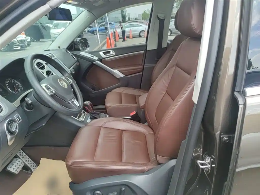 Volkswagen Tiguan 2015 1.8TSI Automatic 2WD Highline фото 15