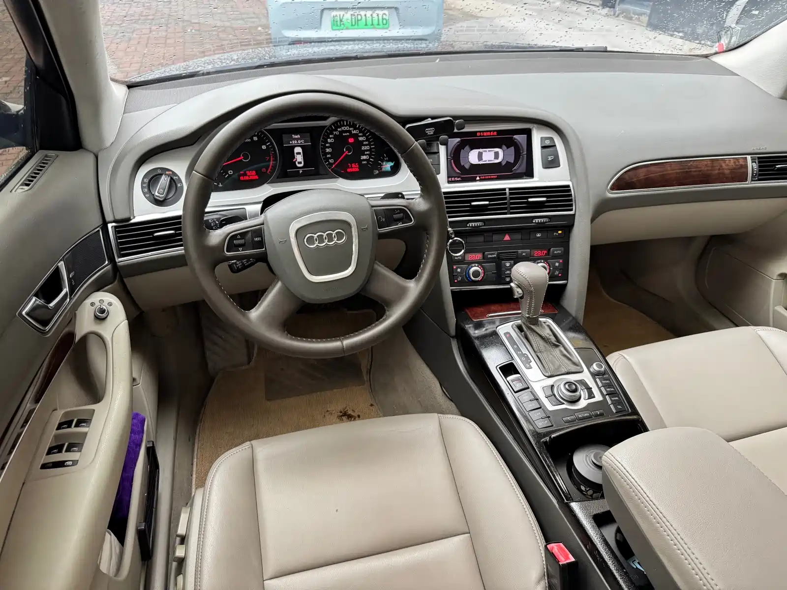 صورة 13 - Audi A6L