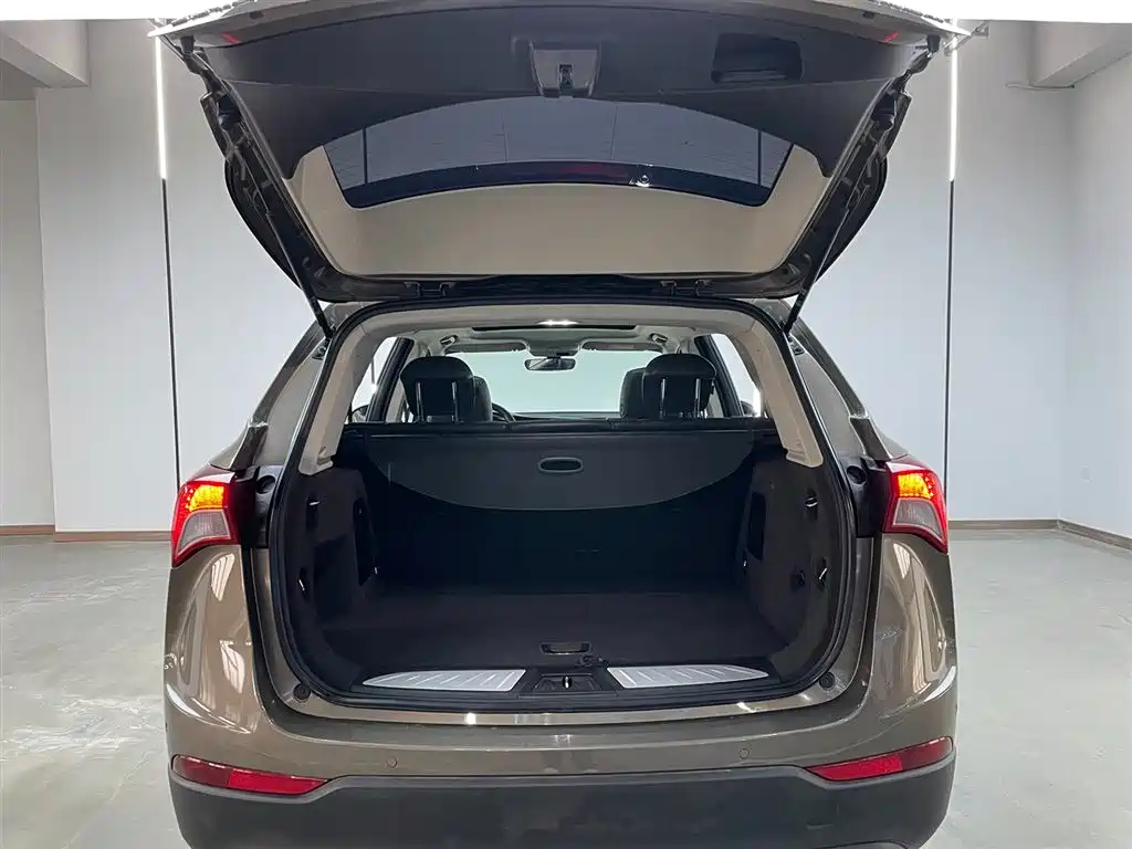 Buick Envision Plus 2018 20T 2WD Leading фото 30