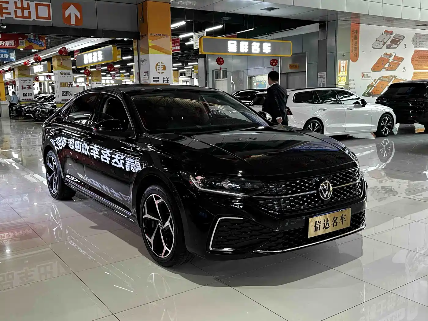 VOLKSWAGEN PASSAT