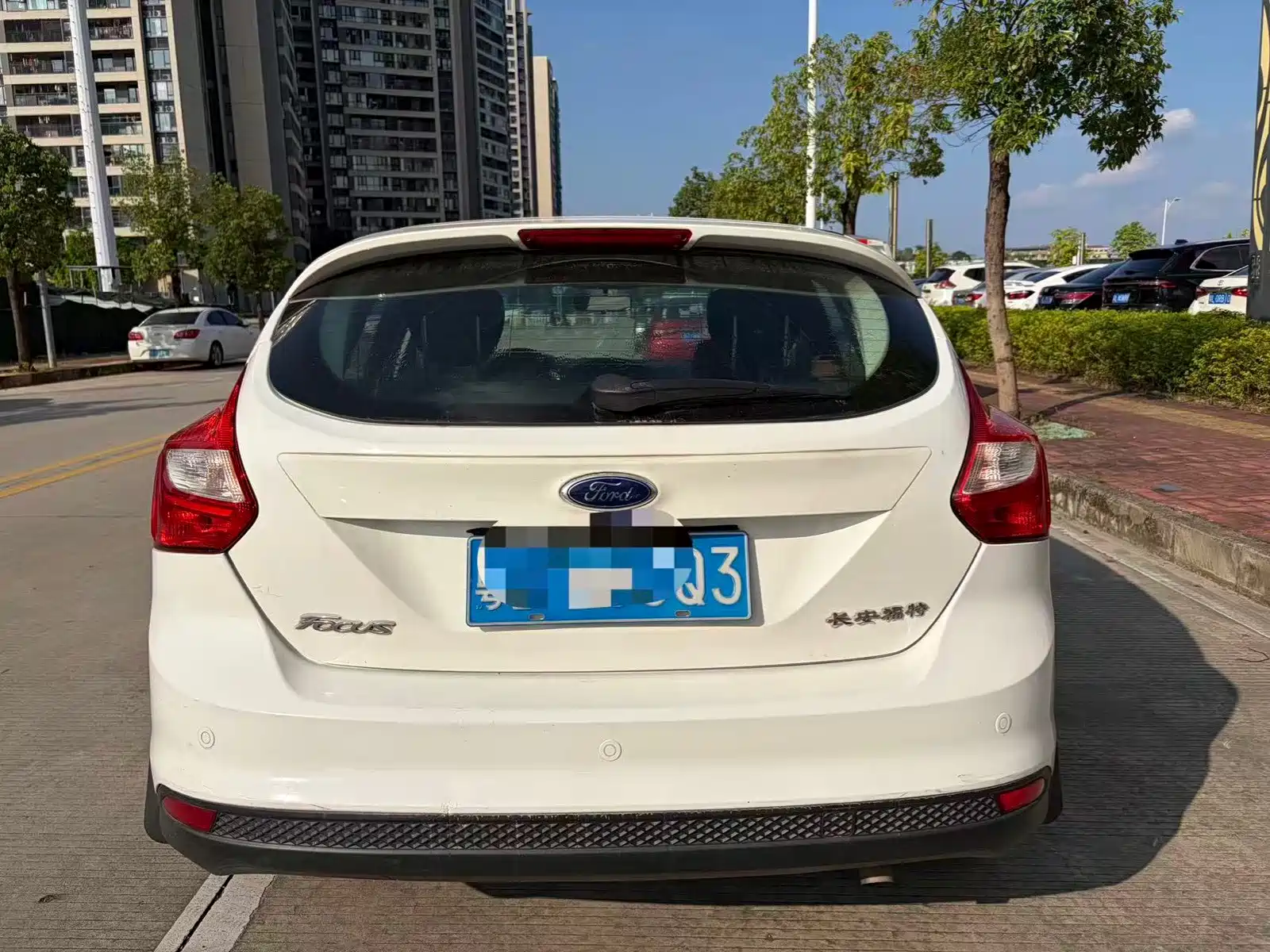 Фото 4 - Ford Focus
