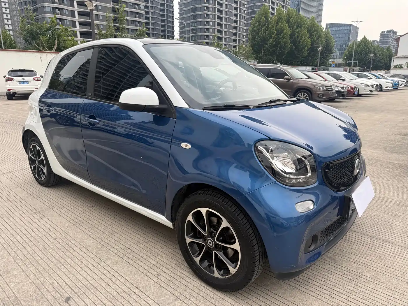 smart forfour 2017 2016 1.0L 52kW Passion Edition