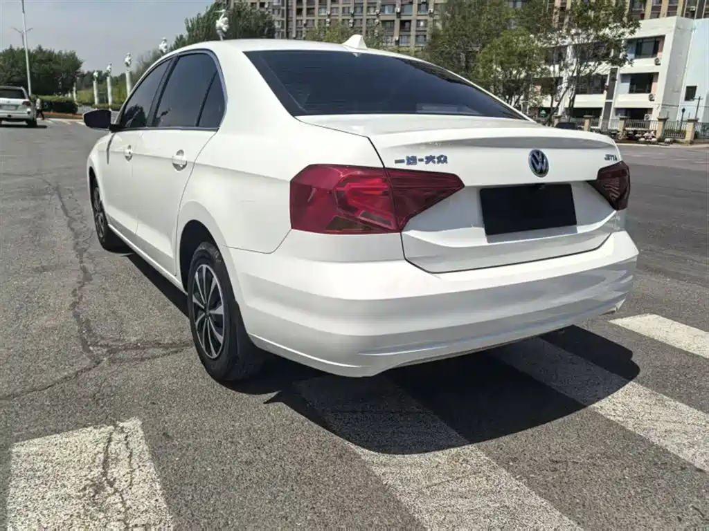Volkswagen Jetta 2017 1.4L Manual Fashion фото 13