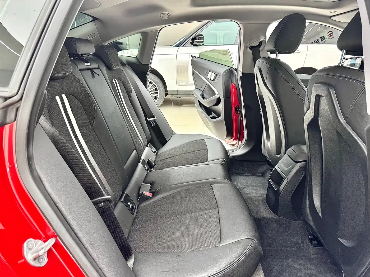 BMW 2 SERIES (IMPORTED)