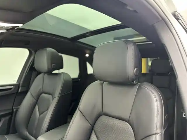 Porsche Macan 2022 Macan S 2.9T фото 12