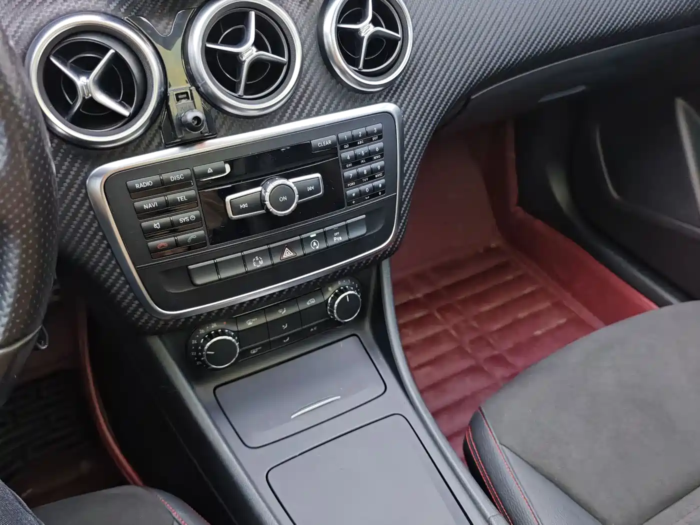 Mercedes-Benz A-Class (Import) 2015 A 200 Sport фото 7