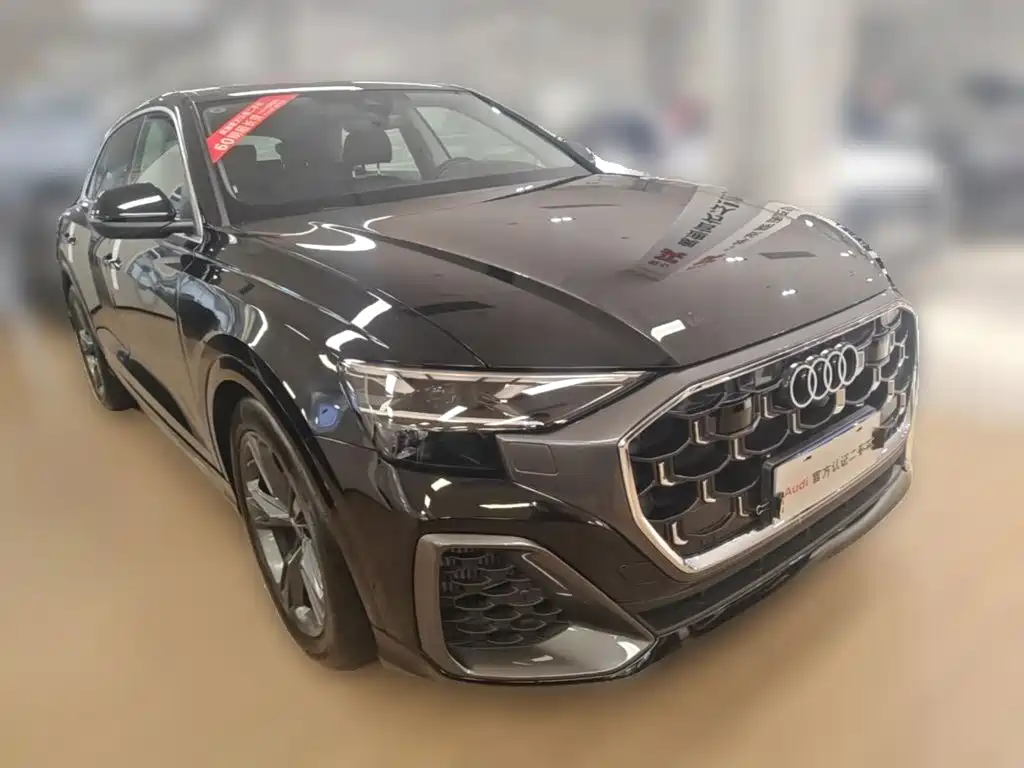 Audi Q8 2025 2024 55 TFSI Luxury Sport