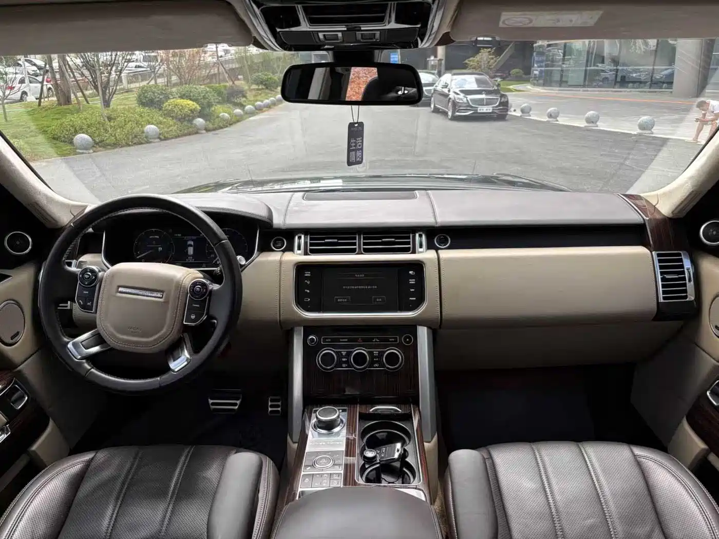 Land Rover Range Rover 2016 5.0 SC V8 AB Ultimate Autobiography LWB фото 11