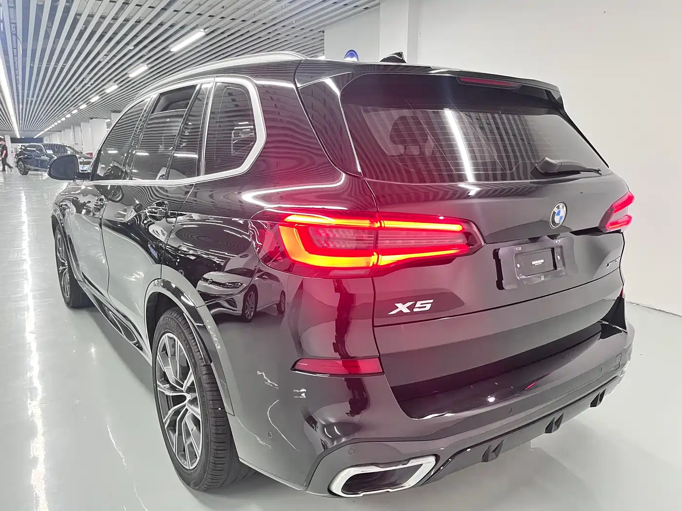 BMW X5 (Import) 2020 xDrive40i M Sport Package фото 13