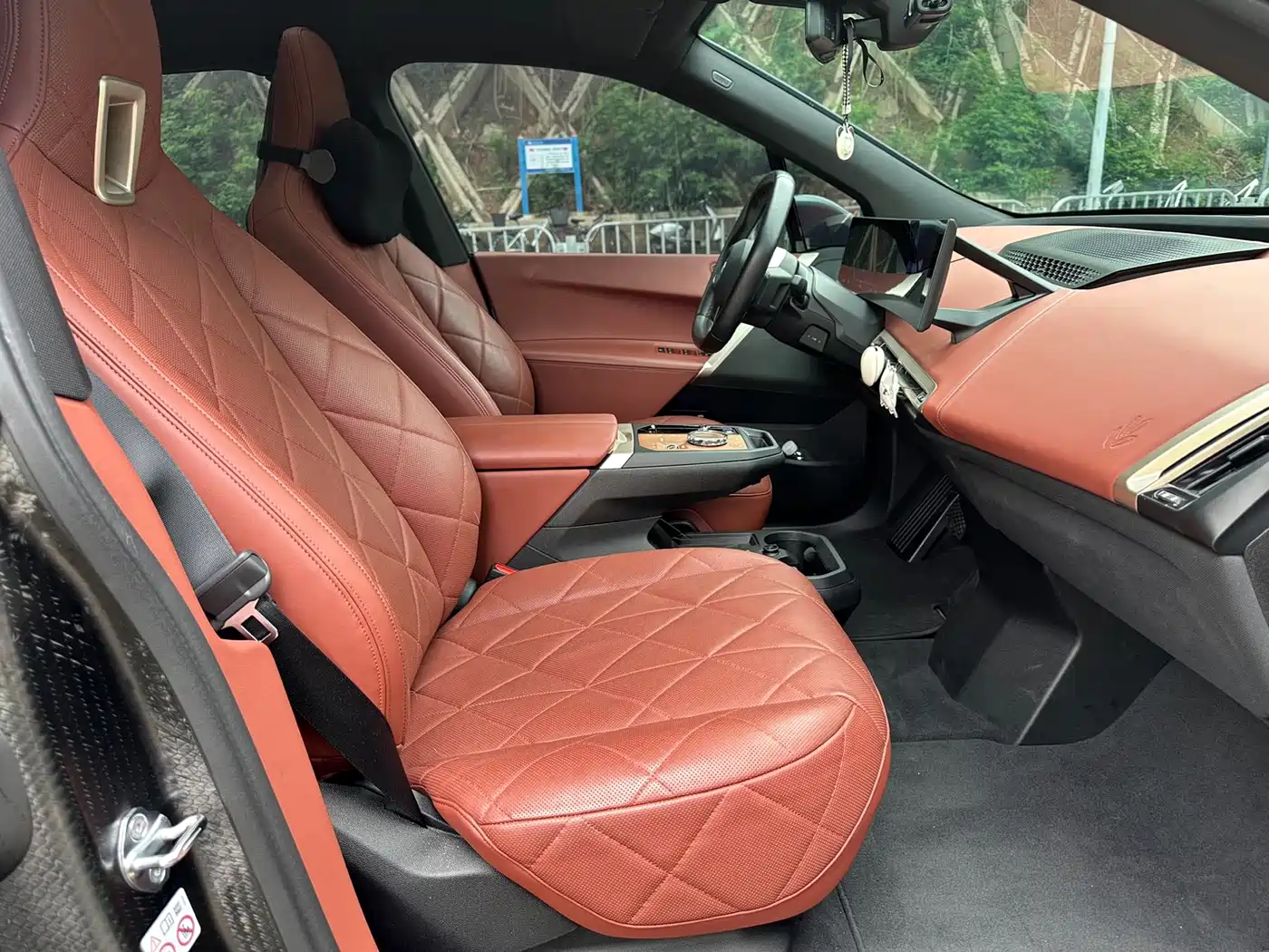 BMW iX 2023 xDrive50 фото 7