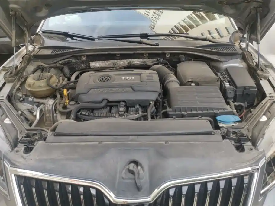 Škoda Superb 2018 TSI330 DSG Comfort Edition China V фото 10