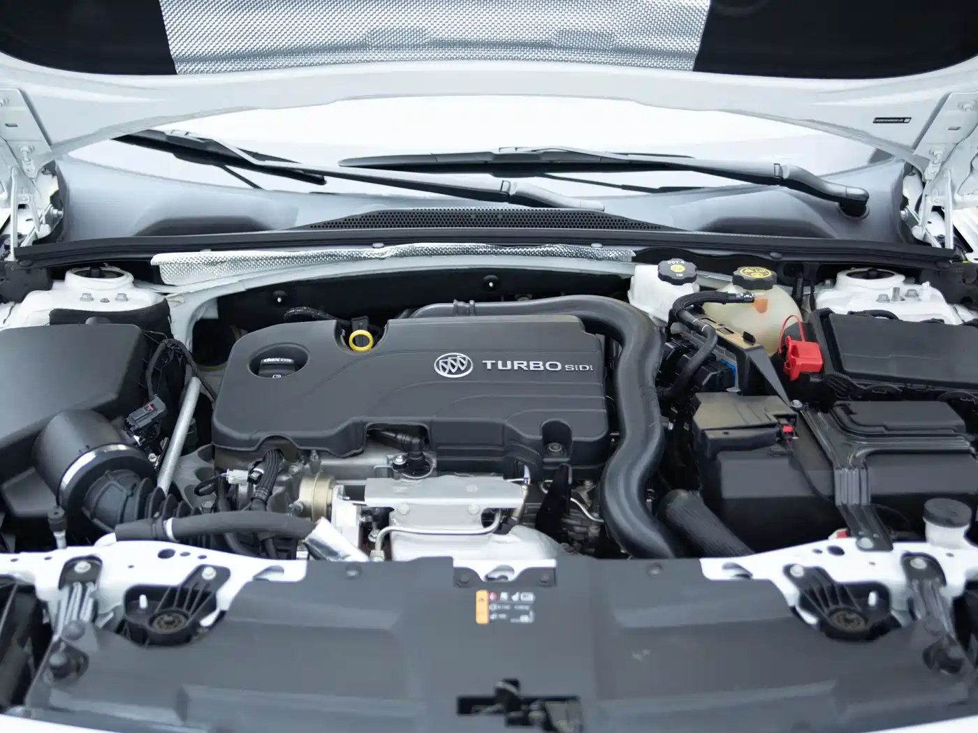 Buick Regal 2020 552T Elite фото 26