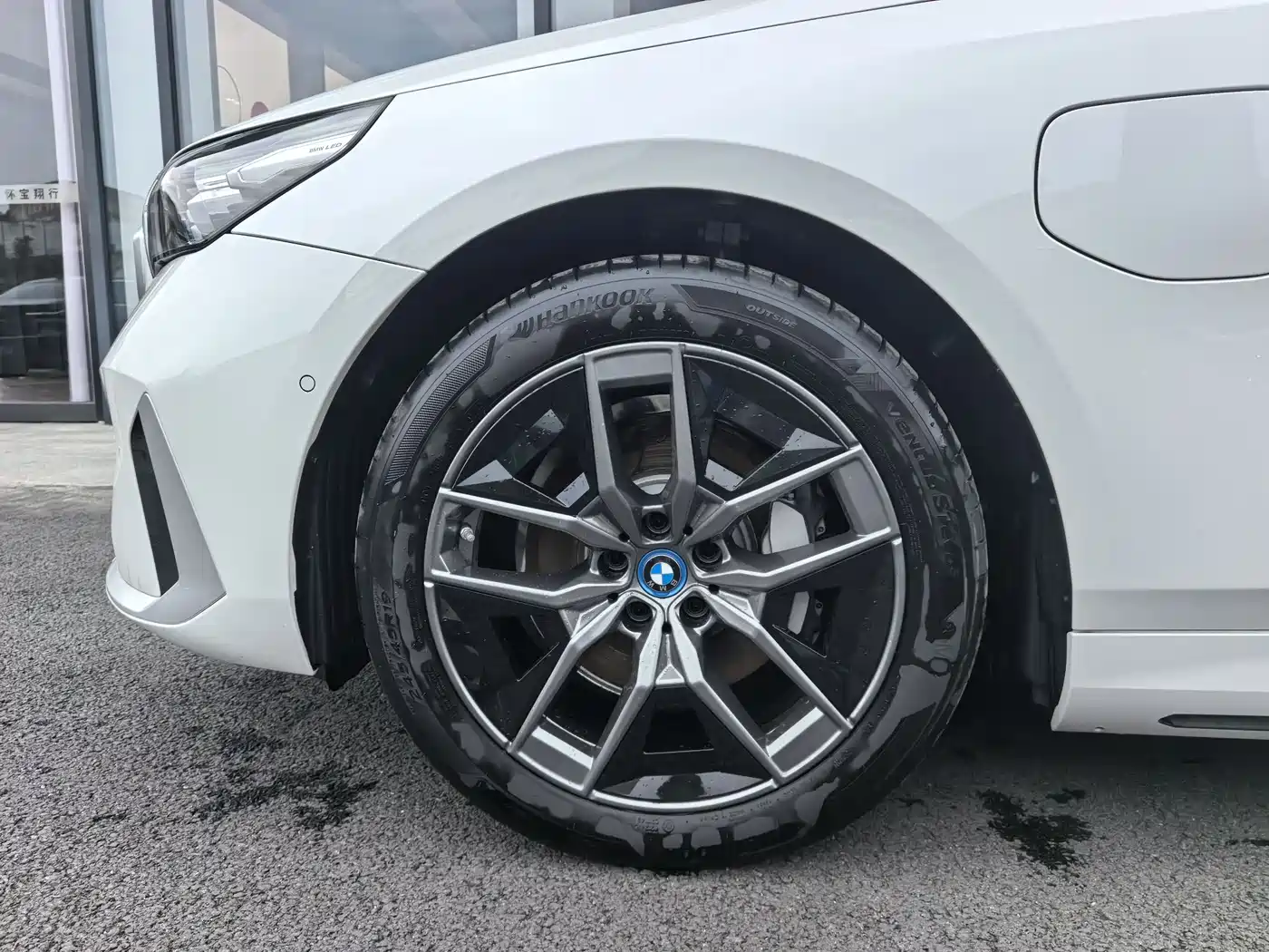 BMW i5 2024 eDrive 35L Premium Luxury Package фото 4
