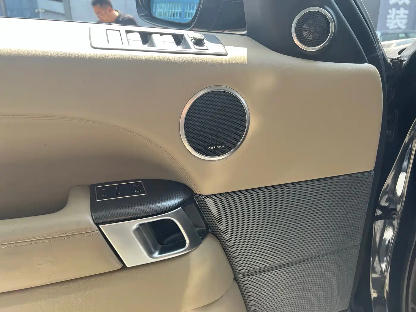 Land Rover Range Rover Sport 2015 3.0 SC V6 HSE DYNAMIC фото 3