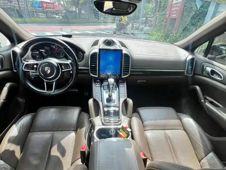 Porsche Cayenne 2014 Cayenne Platinum Edition 3.0T фото 7