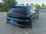 Photo 6 - Porsche Cayenne