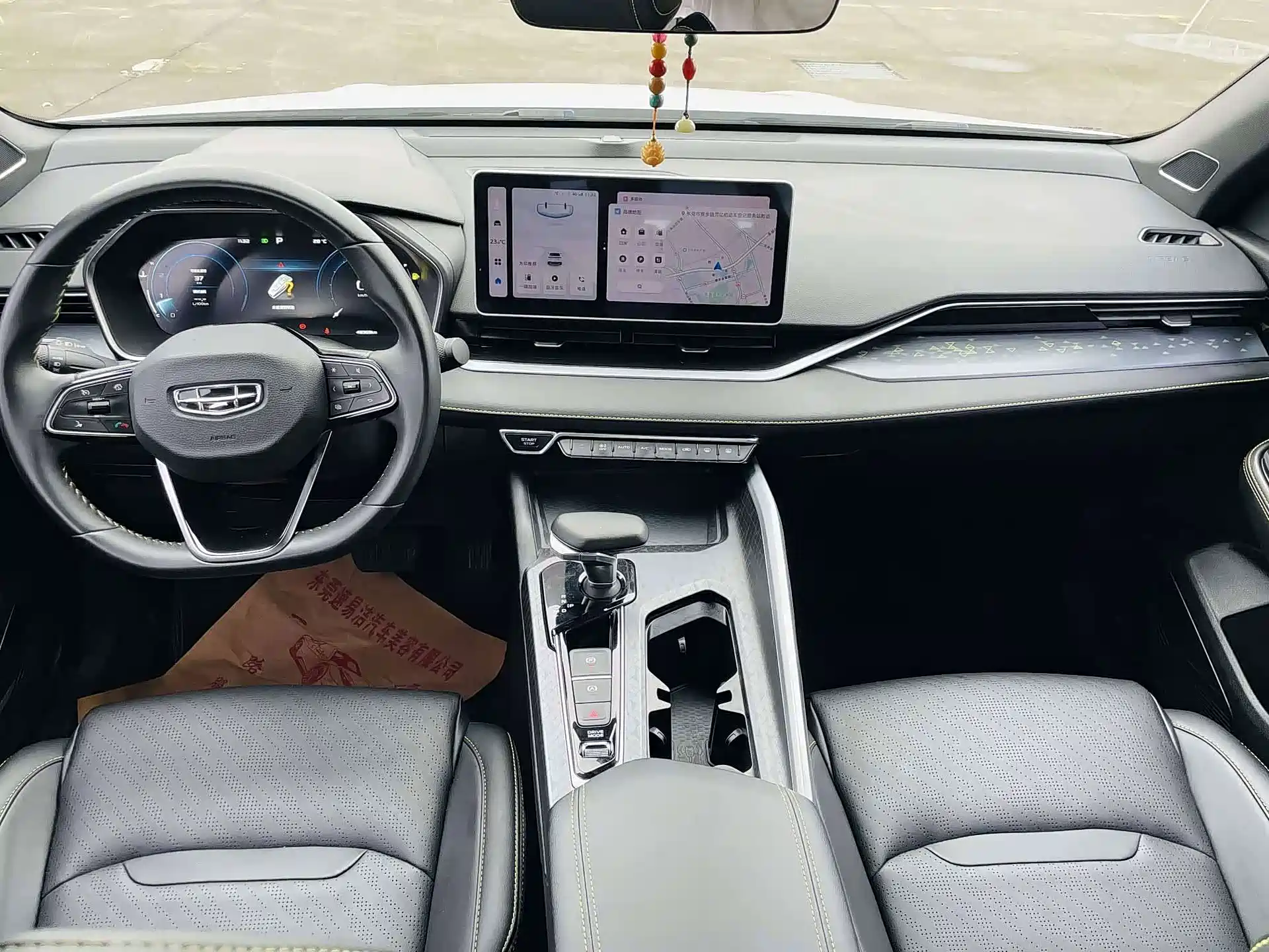 Фото 4 - Geely Preface
