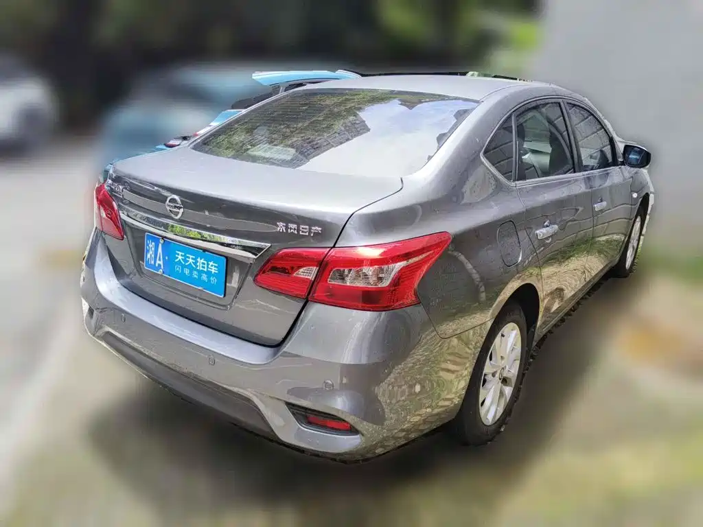 Фото 2 - Nissan Sylphy