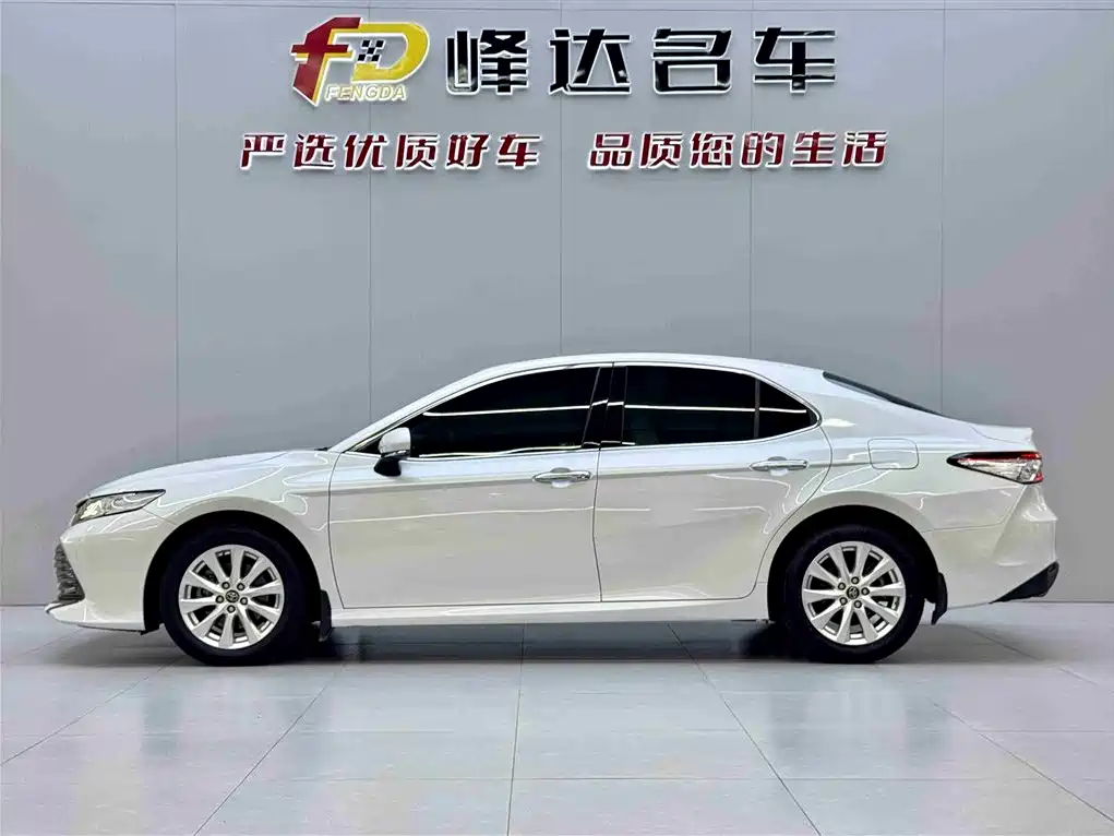 Toyota Camry 2019 2.0G Luxury Edition China VI фото 2