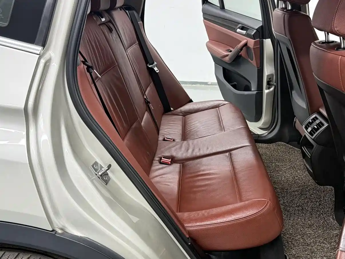 صورة 12 - BMW X3 (Import)