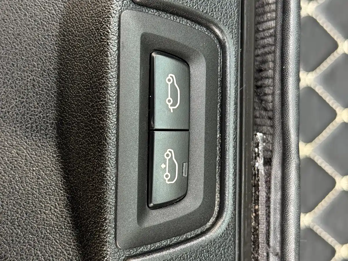 BMW X5 (Import) 2021 xDrive40i Exclusive M Sport Package фото 36