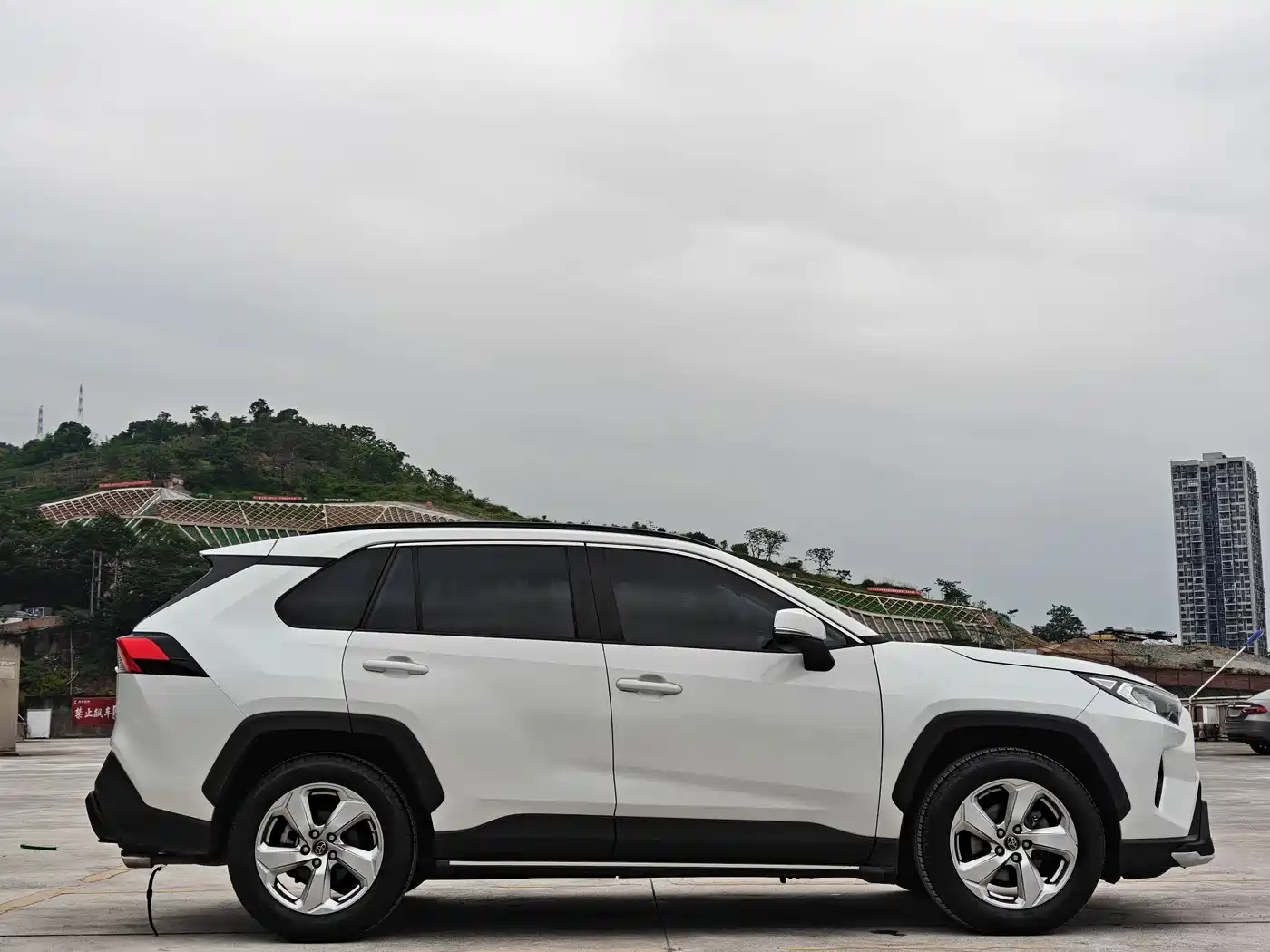 Toyota RAV4 Rongfang 2021 2.0L CVT 2WD Trend PLUS фото 2