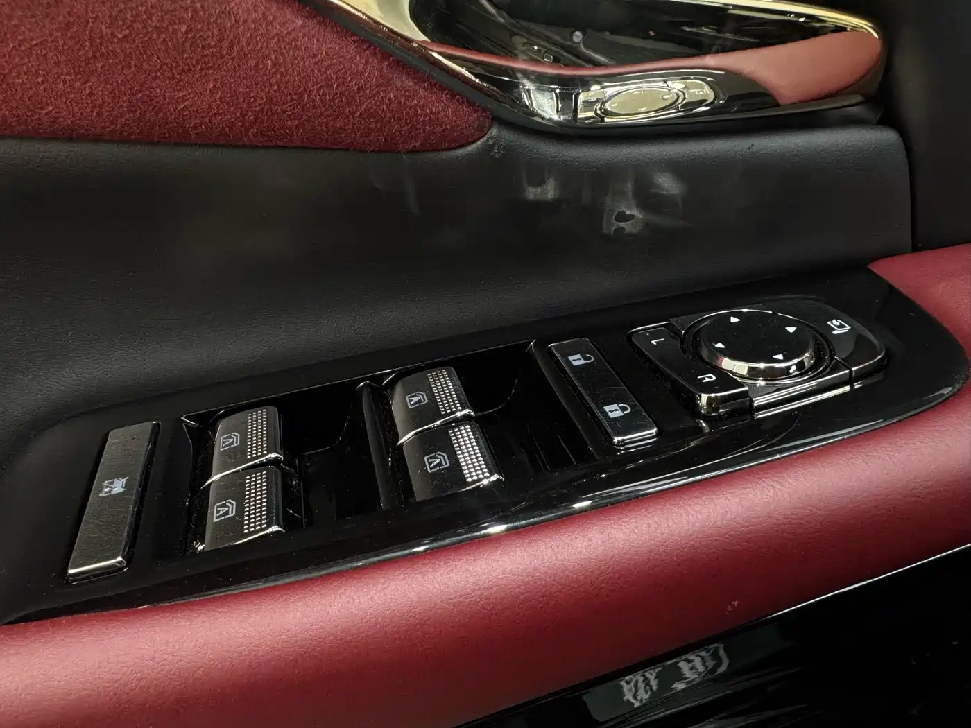 GAC Trumpchi Trumpchi M8 2023 Model Master Series 400T Flagship Edition фото 12