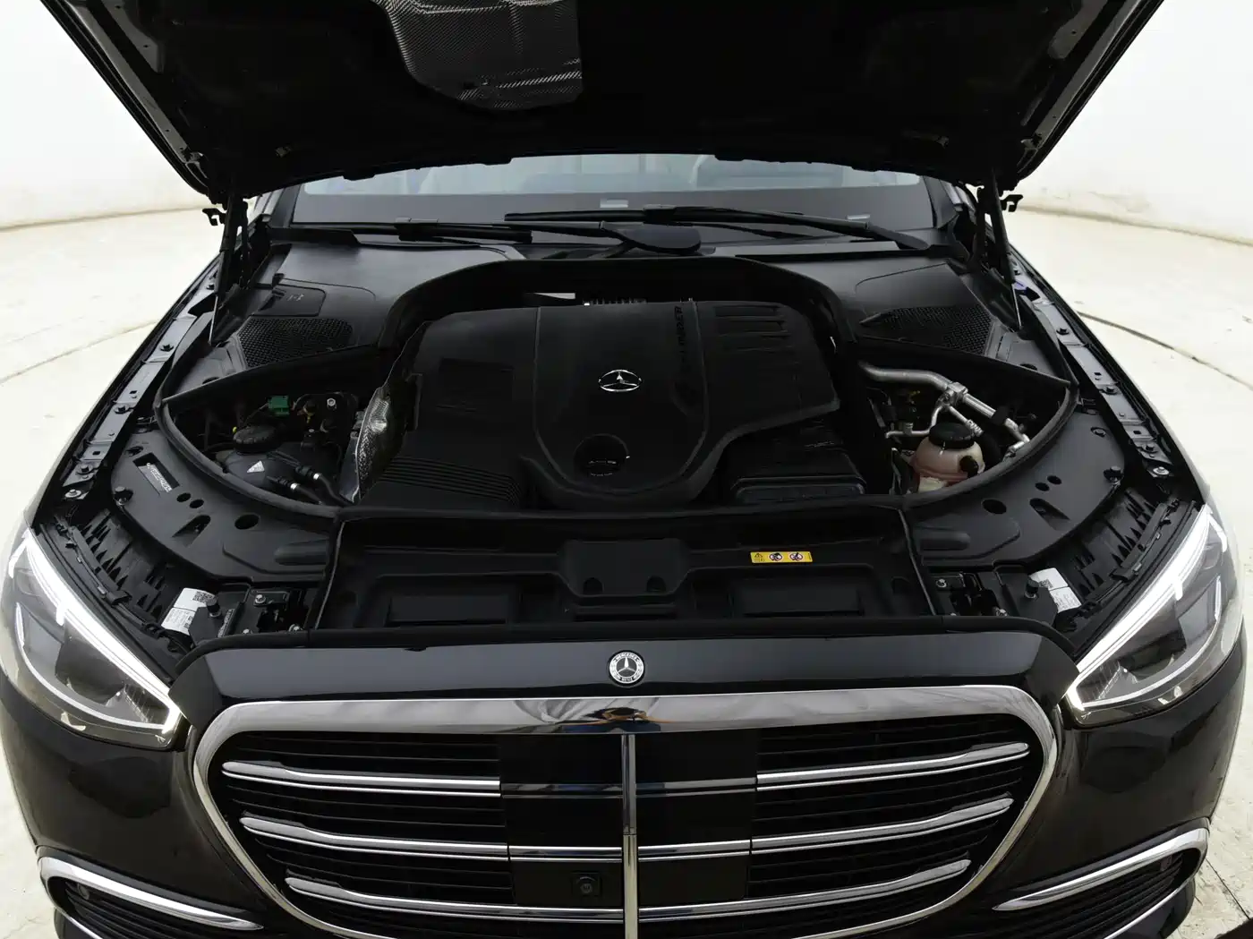 Mercedes-Benz S-Class New Energy 2023 S 450 e L Plug-in Hybrid Sedan фото 17