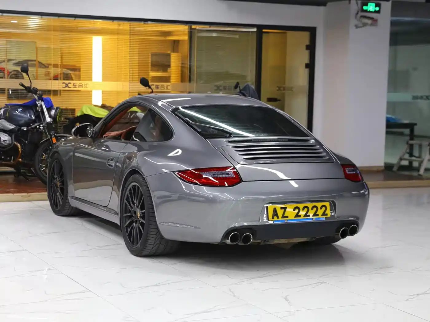 Porsche 911 2010 Carrera 3.6L фото 7