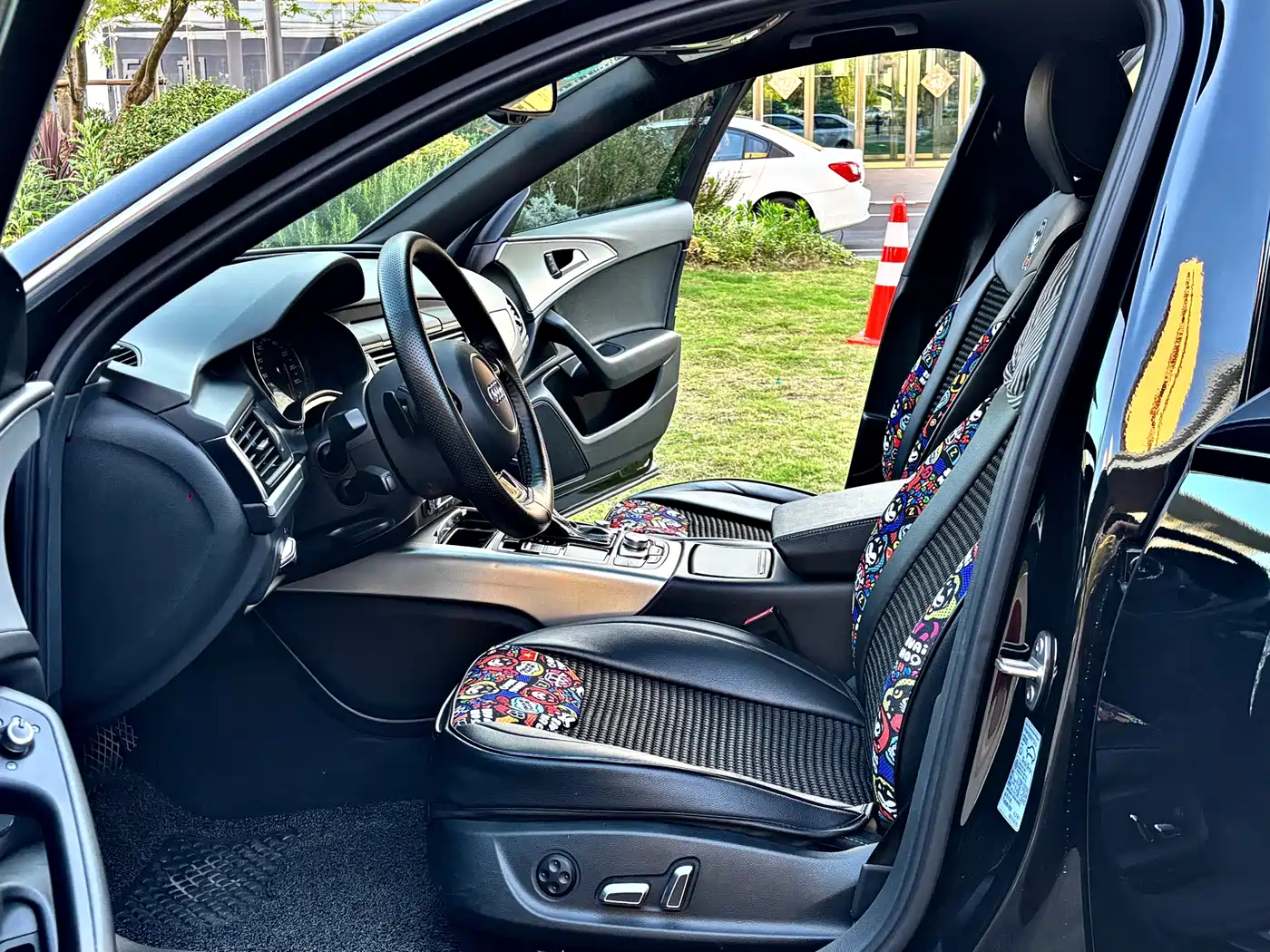 Audi A6L 2018 30th Anniversary 45 TFSI quattro Sport фото 8