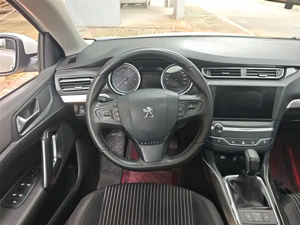 Peugeot 408 2018 350THP Automatic Luxury Edition фото 11
