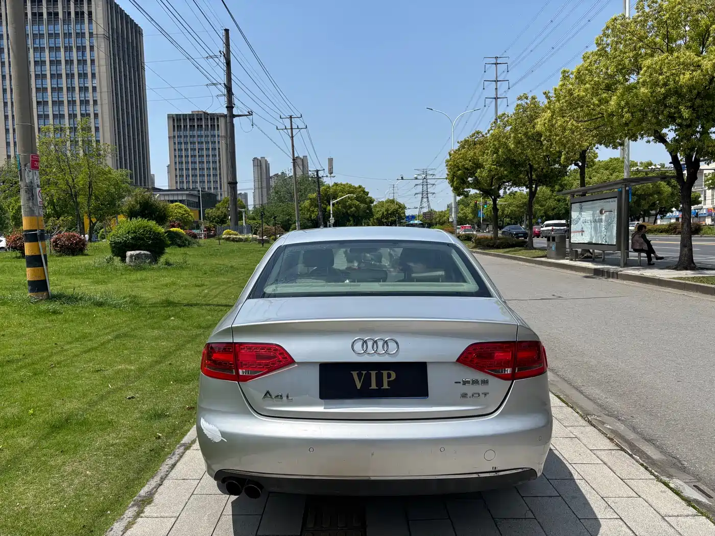 Audi A4L 2012 2.0 TFSI Auto Comfort фото 9