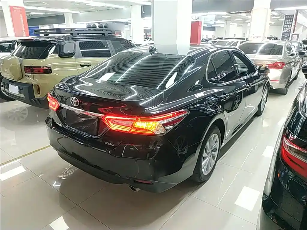 Toyota Camry 2021 2.0G Luxury Edition фото 7