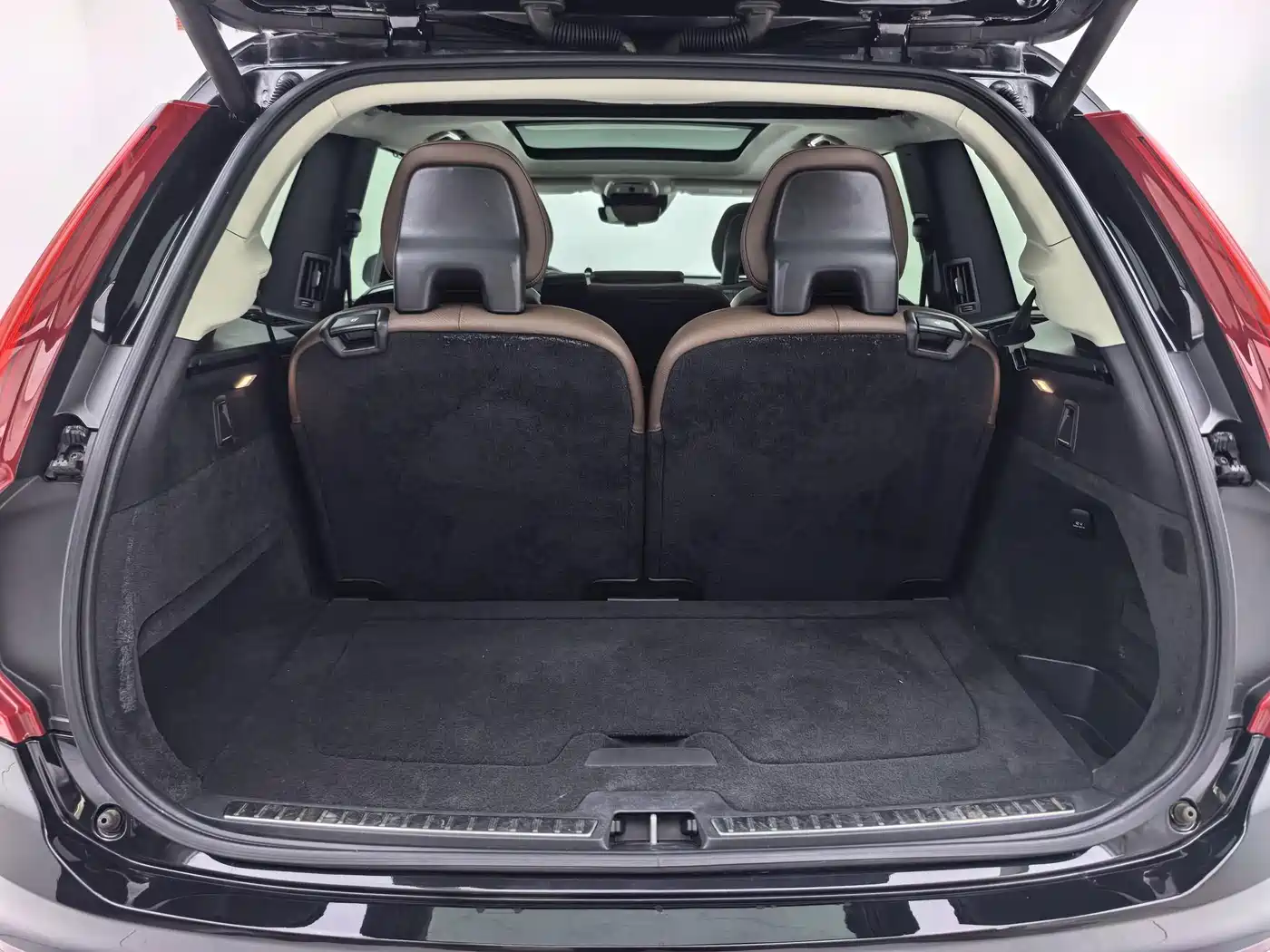 Фото 27 - Volvo XC90