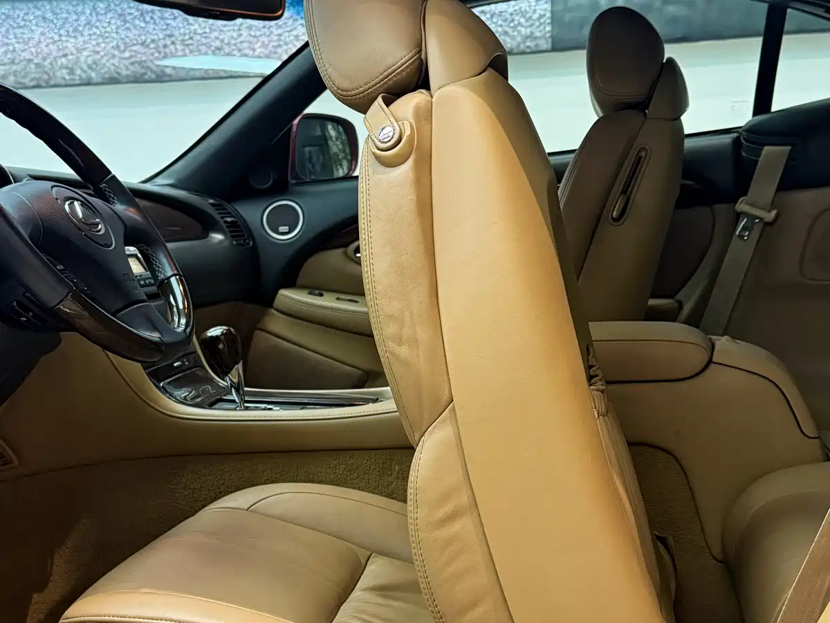 Lexus SC 2009 Model 430 фото 26
