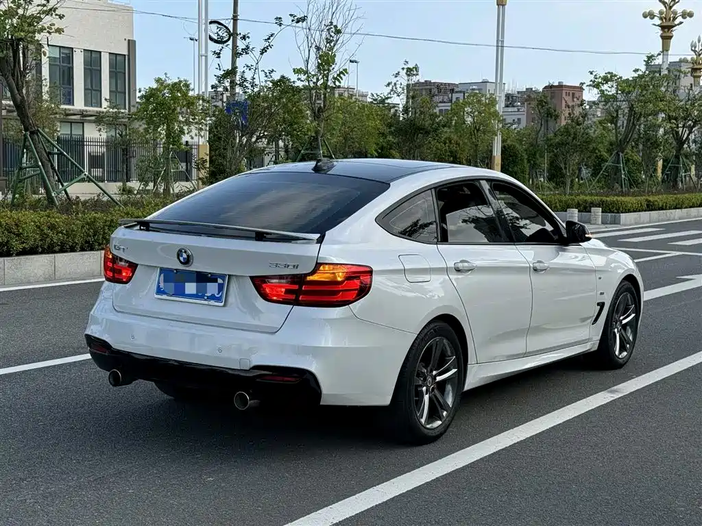 BMW 3 Series GT 2016 320i Design Package фото 7