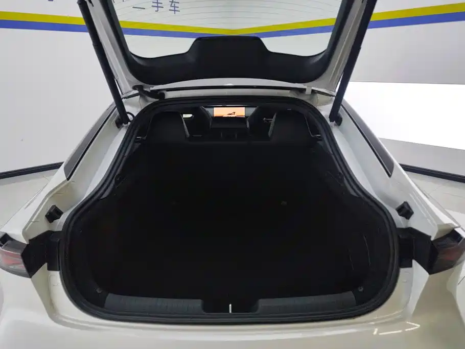 Changan UNI-V 2025 2025 2.0T Sport Version