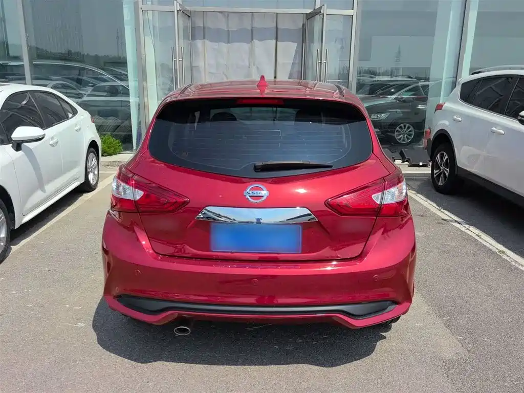 Nissan Tiida, миниатюра 5