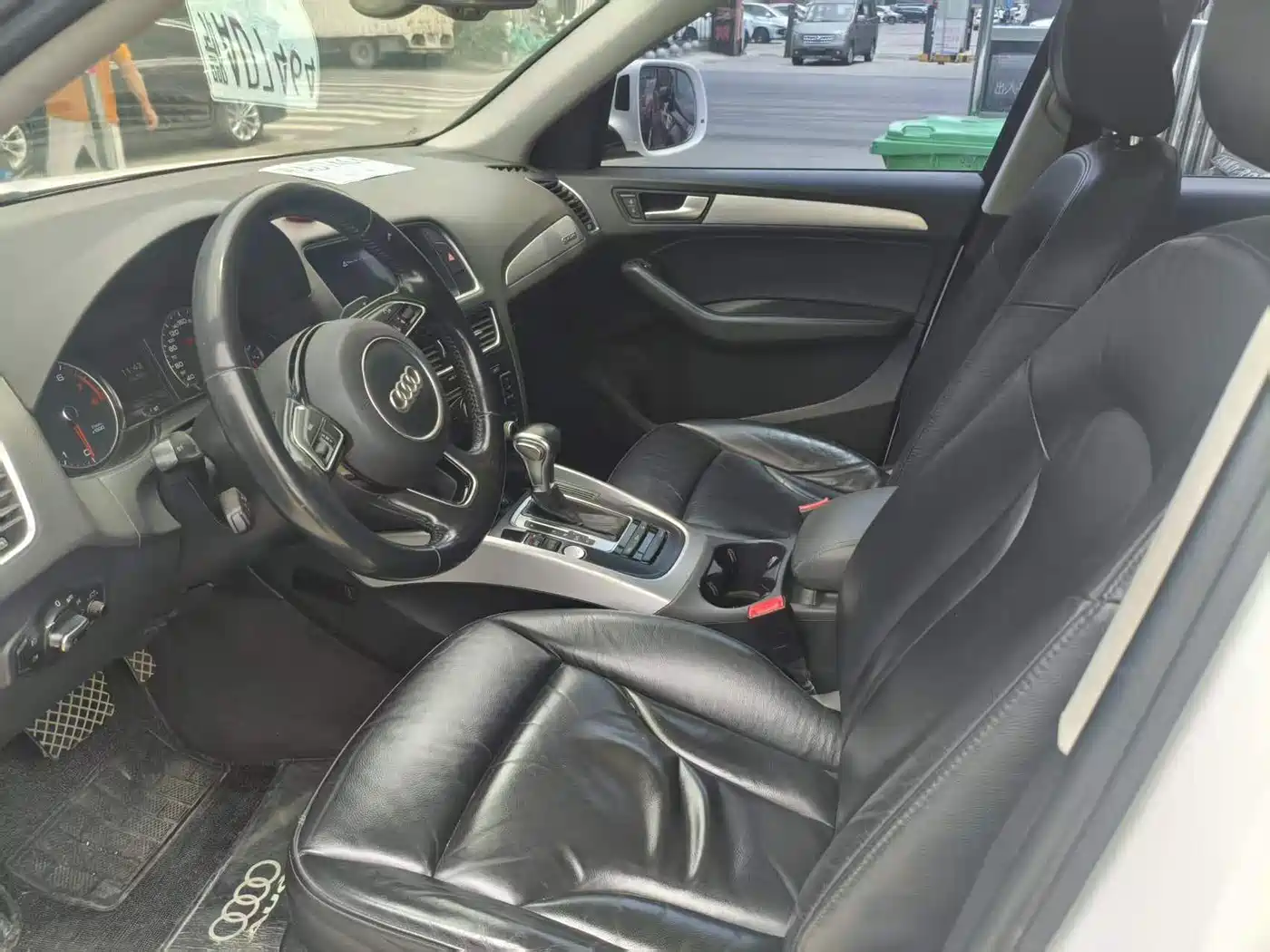 AUDI Q5
