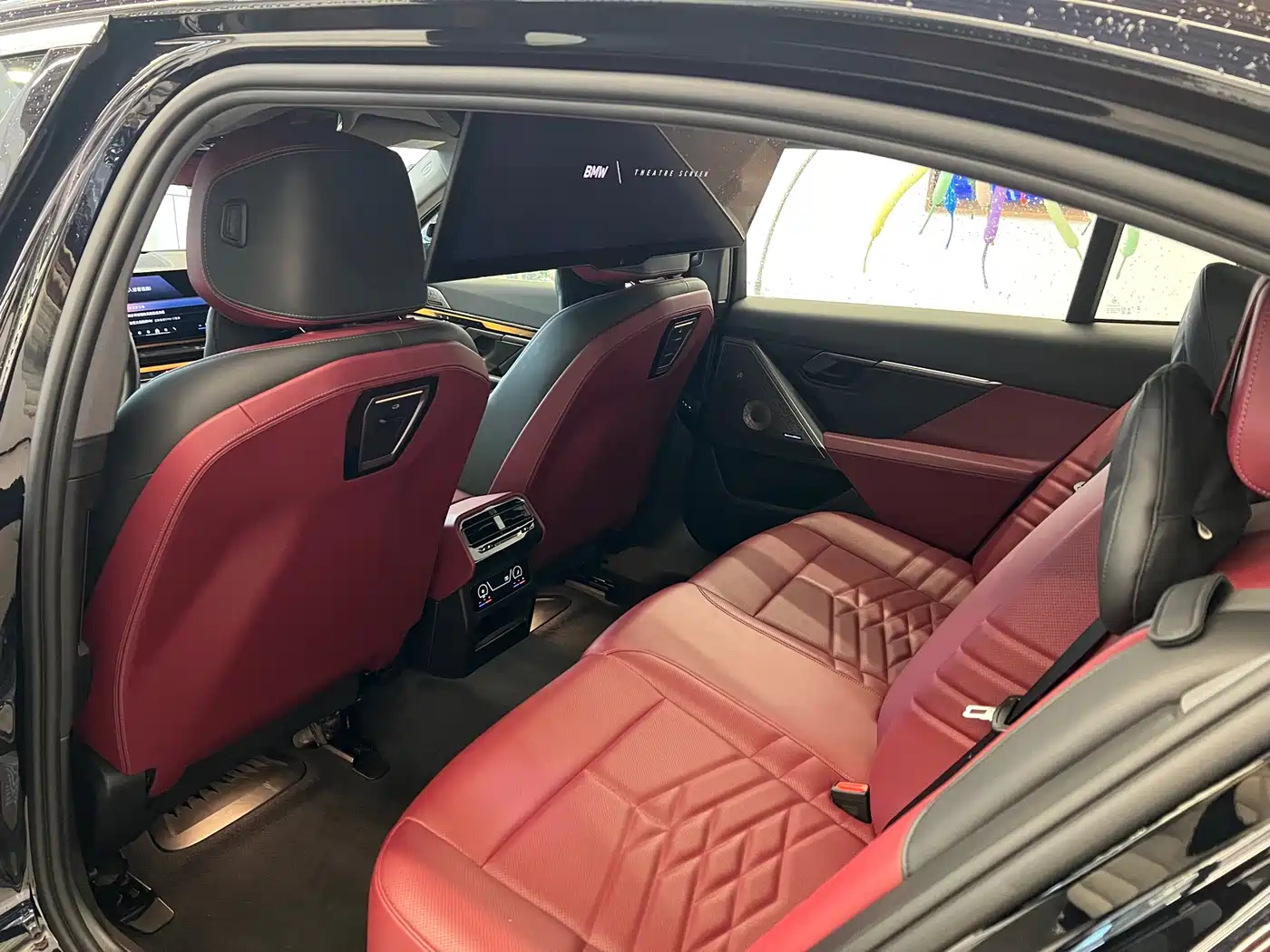 BMW 5 Series 2024 530Li Premium M Sport Package фото 9