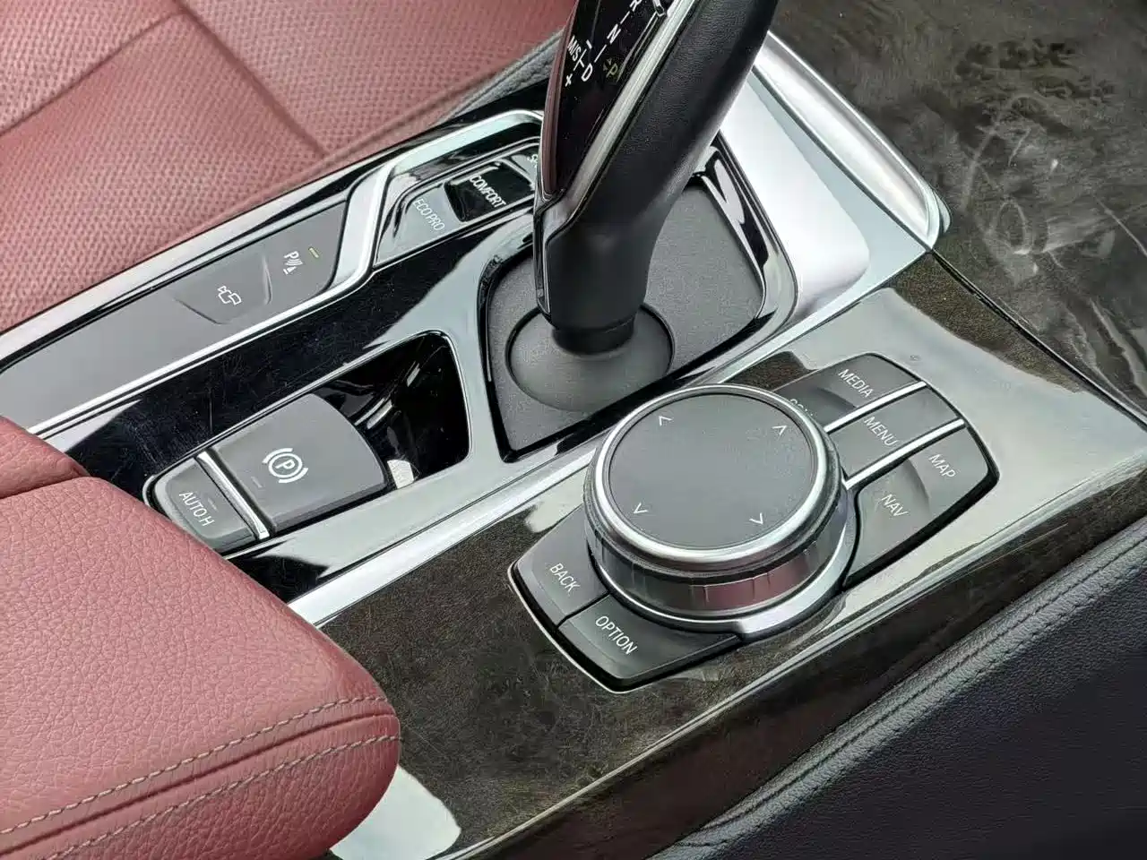 BMW 5 Series 2019 530Li Premium M Sport Package фото 25
