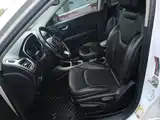 Фото 15 - Jeep Compass