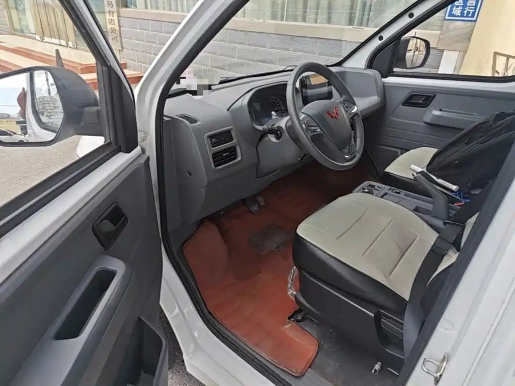 Wuling Motors Wuling Yangguang 2025 2024 300km Comfort Enclosed Van 60kW