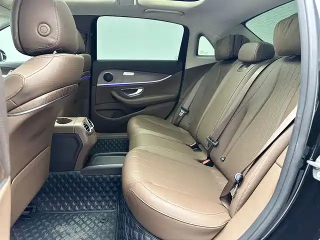 Mercedes-Benz E-Class 2019 E 260 L фото 13