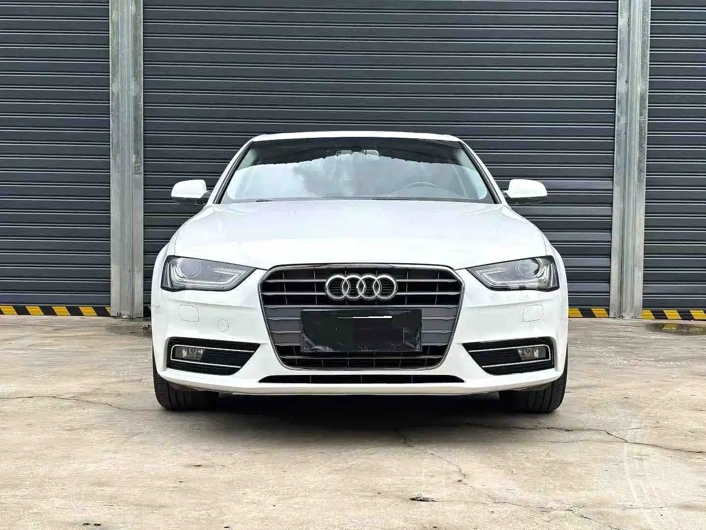Audi A4L 2016 30 TFSI Collector's Edition Automatic Comfort фото 2