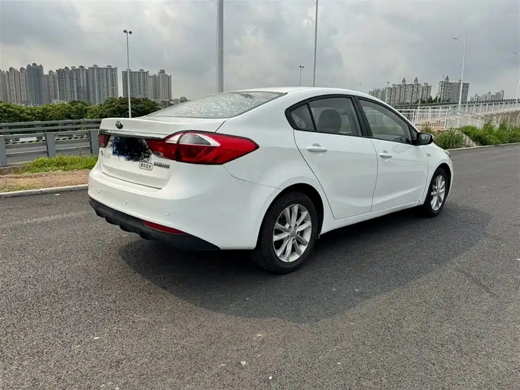 Kia K3 2016 1.6L Automatic GL фото 4